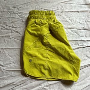 lululemon track that shorts 5” inseam // worn once